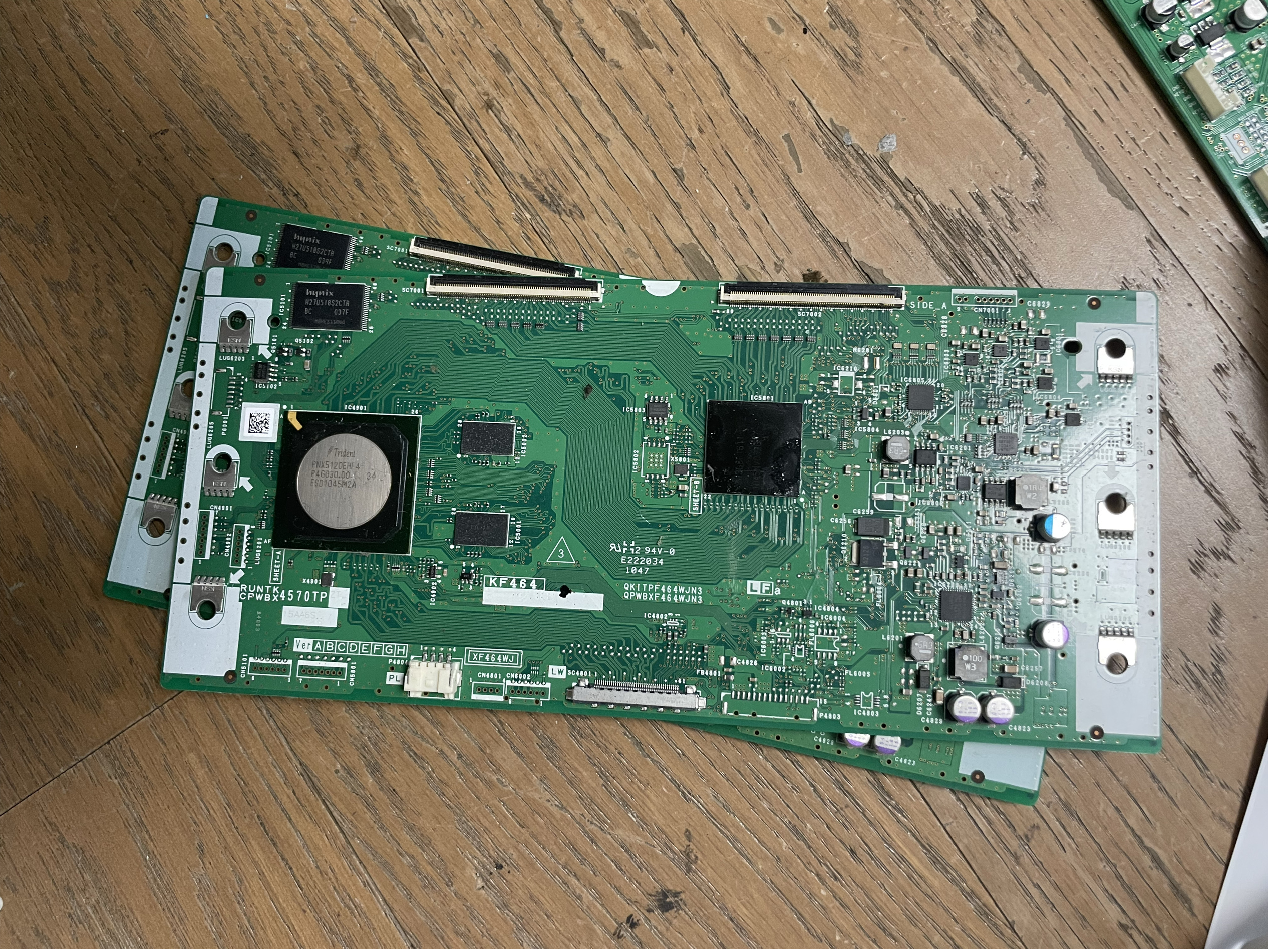 LCD-52FF1A/461A逻辑板QPWBXF464WJN1 CPWBX RUNTK 4570TP