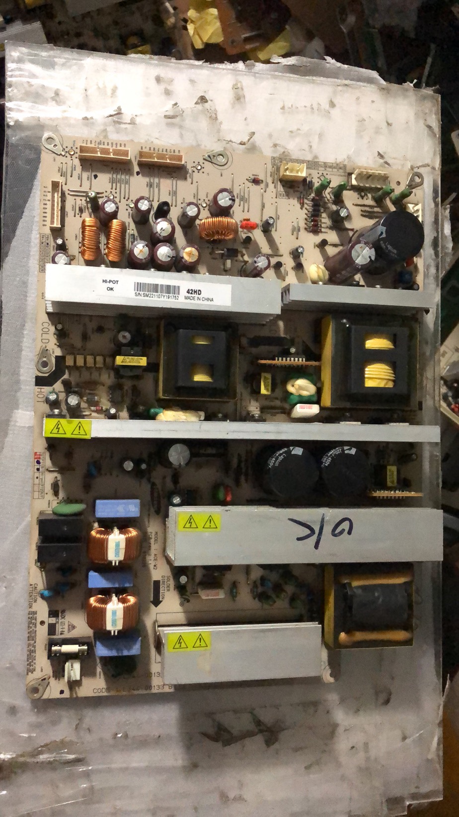 测测原装TPW4233A PT42600NHD 电源板 LJ44-00133A/B 测试路