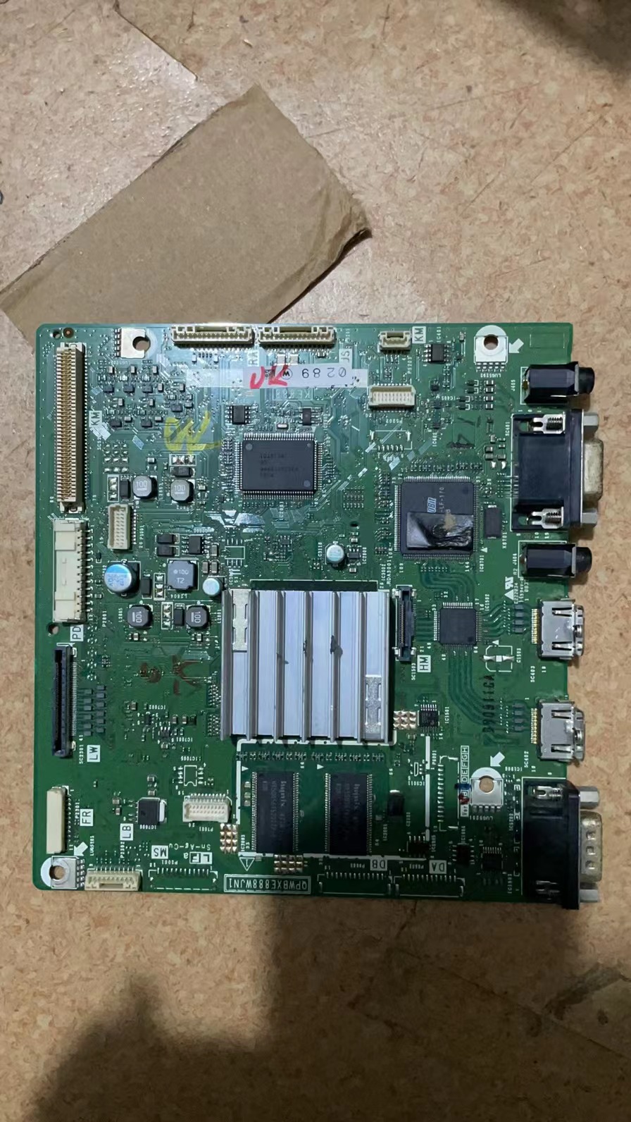 夏普LCD-42GX50A主板QPWBXE888WJN1 KE888屏LK420D3L维修 测试