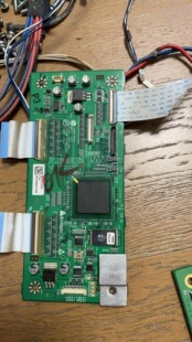 原装拆机LG 42V7逻辑板6870QCE020A6871QCH053A实物