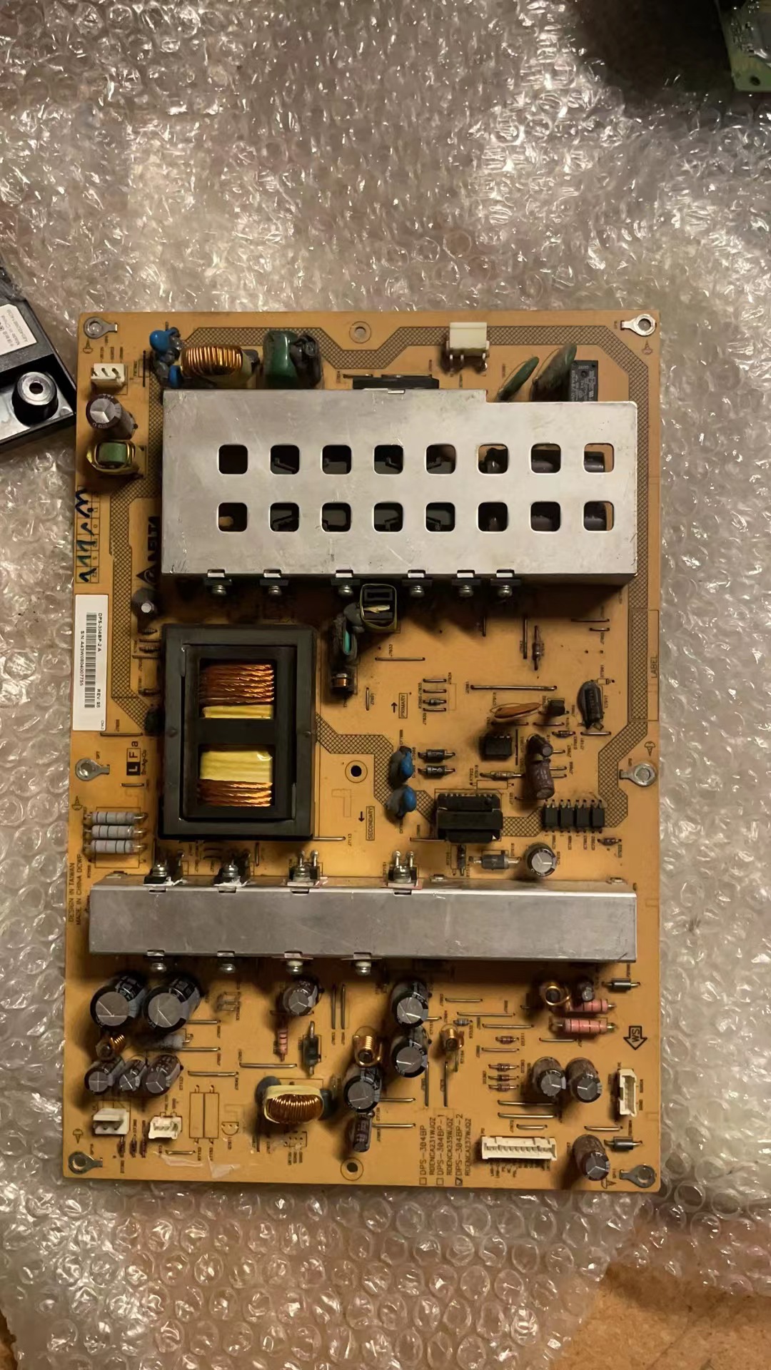 夏普LCD-42/46/52GX3 46A63电源板RDENCA237WJQZ DPS-304BP-2A