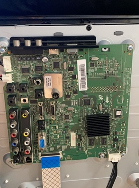 原装三星LA32C450EIT主板BN41-01352D屏LTF320AP08实图