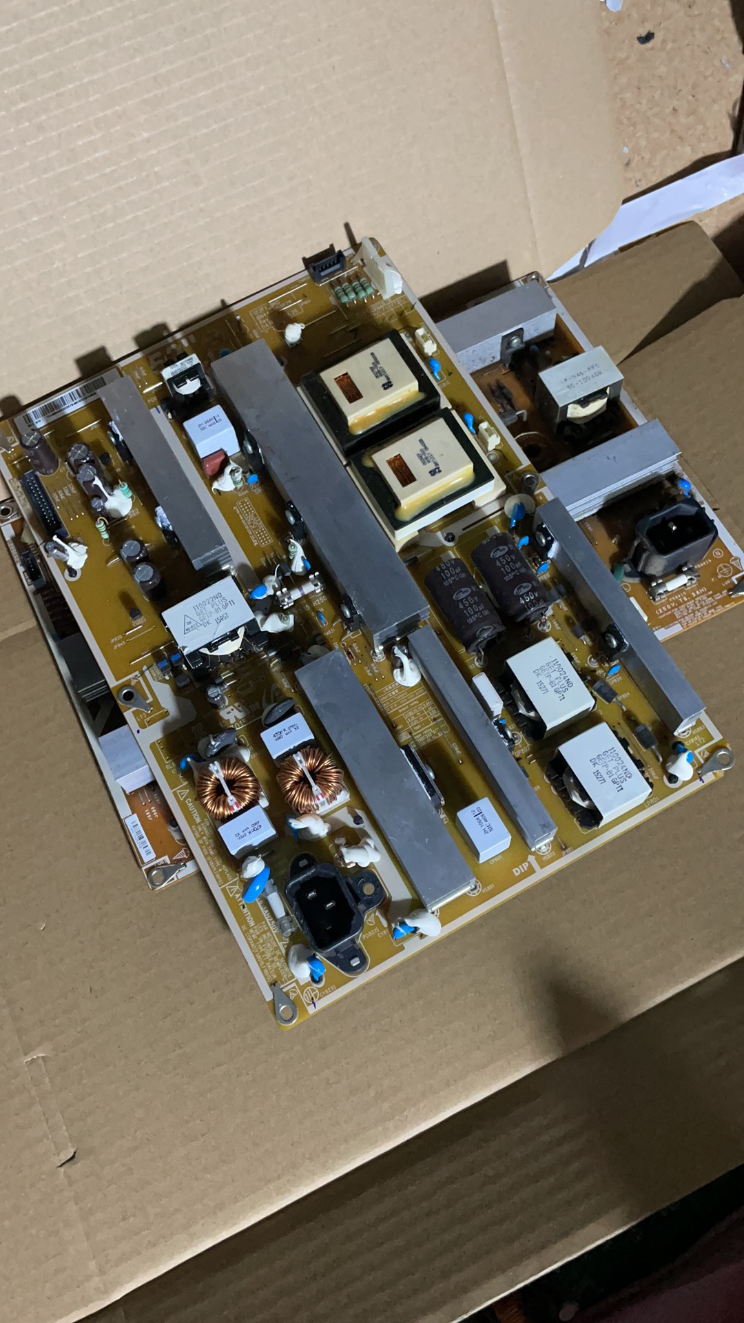 LA46B550K1F LA46B530P7 LA46B610电源板BN44-00265A 00267 00266