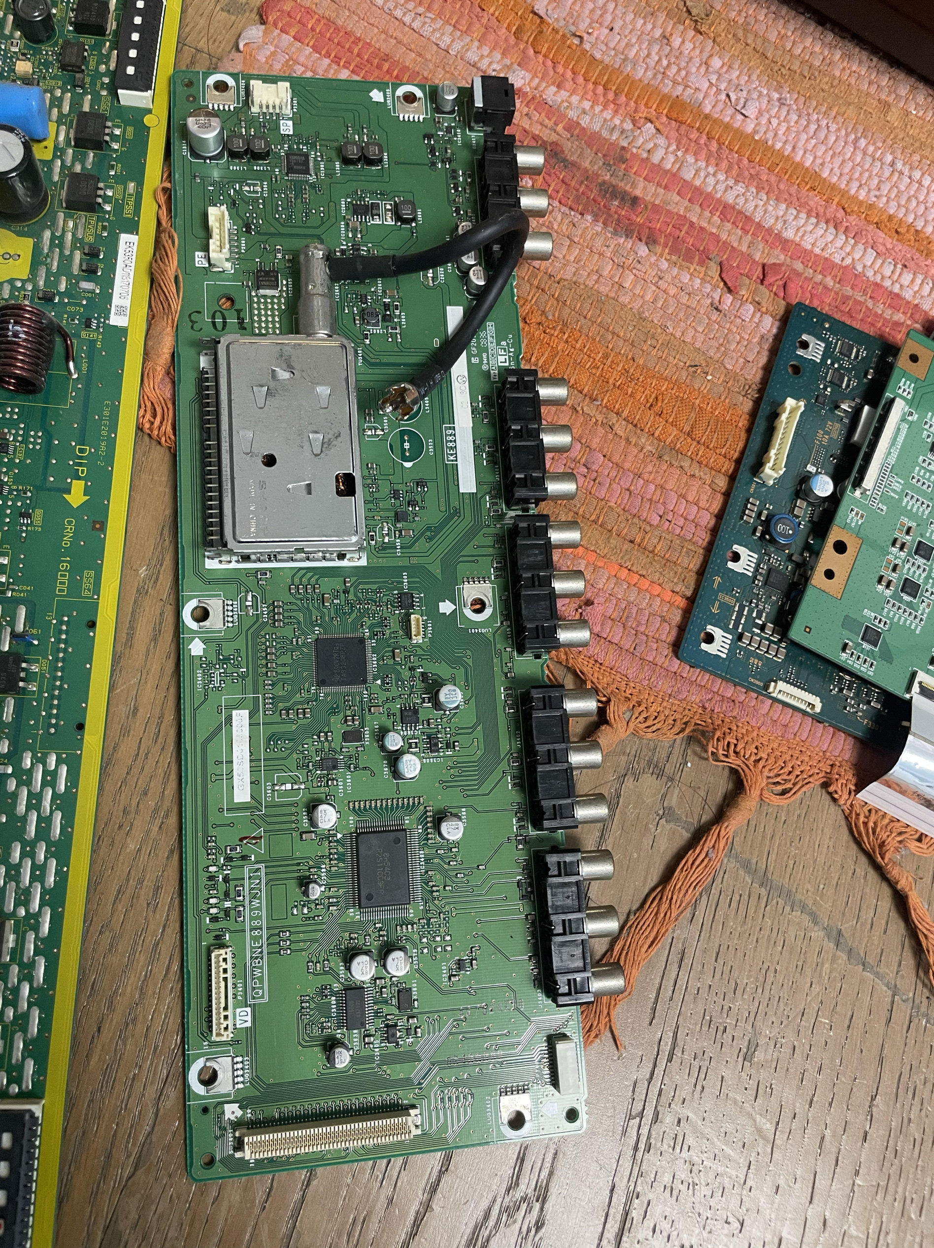 原装夏普 LCD-46GX50A 主板/功放板/信号板 QPWBNE889WJN1 高频板