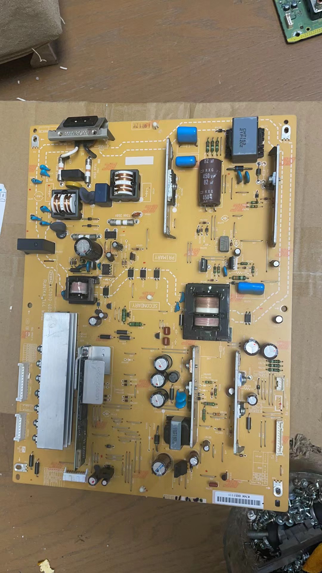 拆机夏普LCD-40LX620A电源板RUNTKA 744 WJQZ LC1010-4001AC