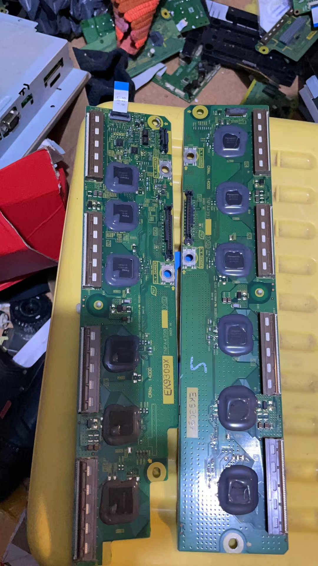 松下TH-50PV80C 缓冲板 TNPA4397 TNPA4398 屏 MC127H27T11