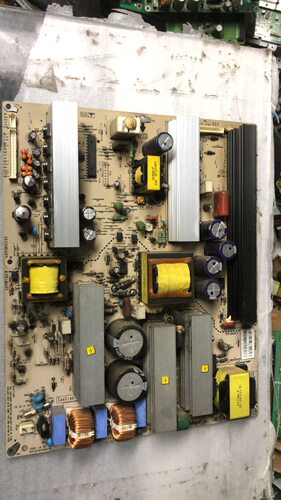 创维 32P93M 电源板 PSU32F1-L1 EAY38730101 PSPU-J701A
