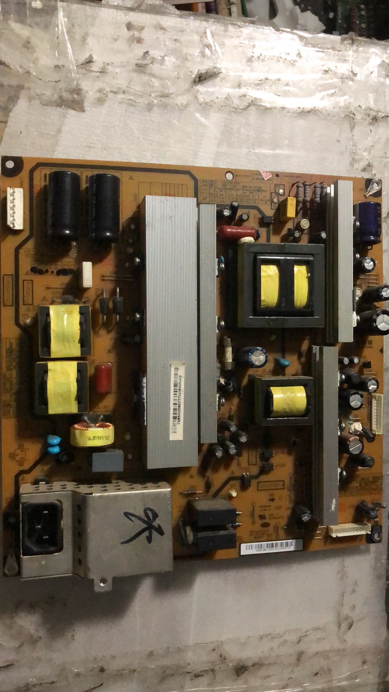 长虹3d50a3700id电源板
