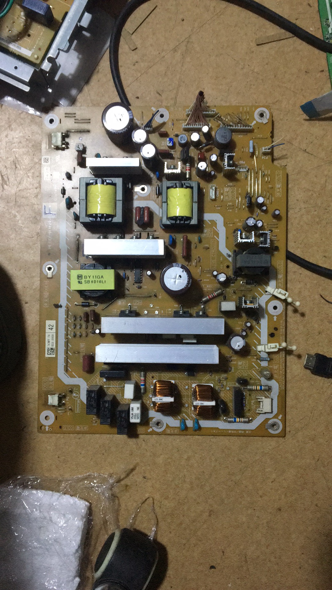 松下TH-P50S10C TH-P46S10C TH-P42S10C电源板 ETX2MM747MF G E K