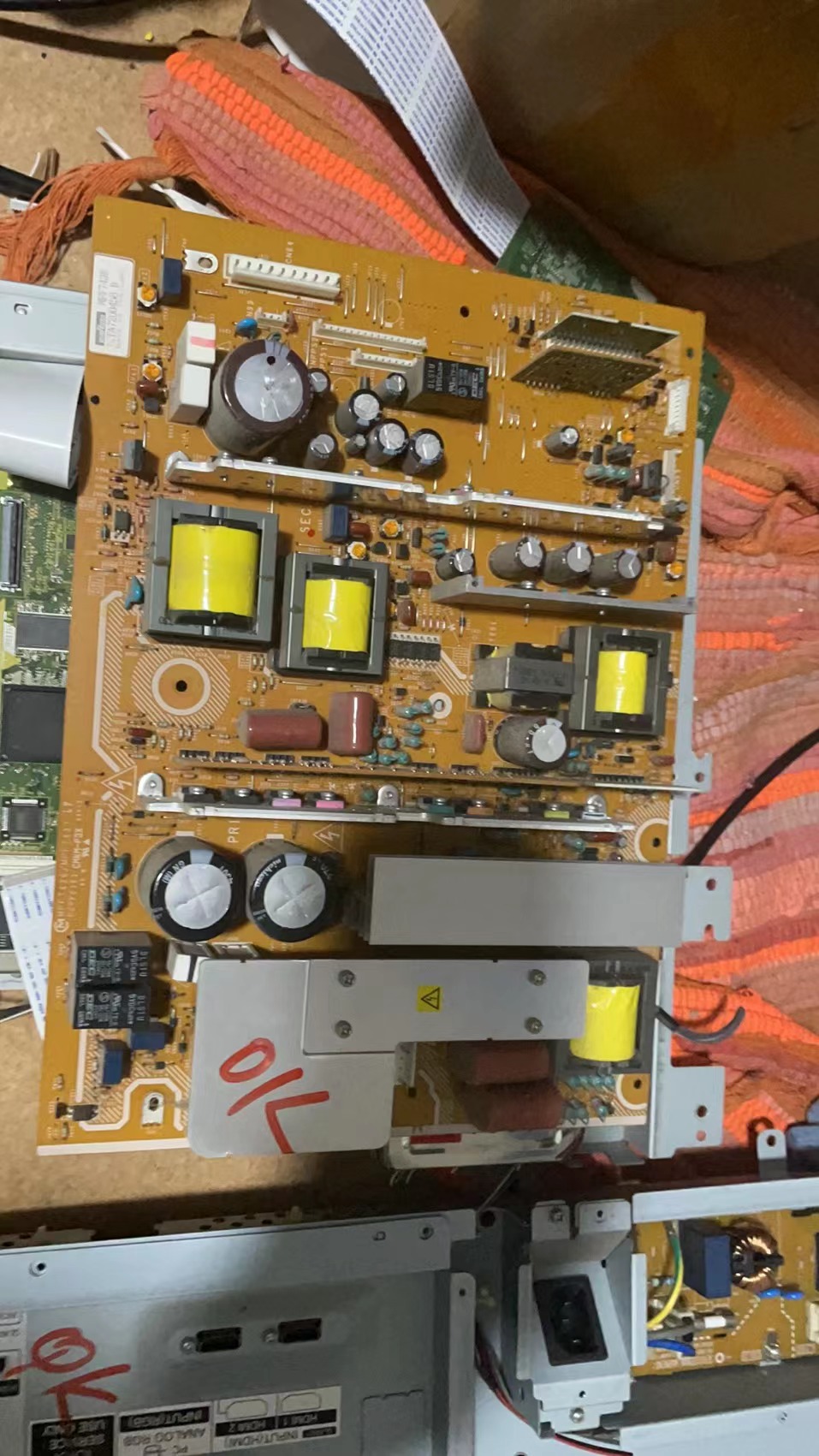 日立 42PD9580 42PD9570/9500TC电源板 MPF7436 MPF7437 PCPF0161