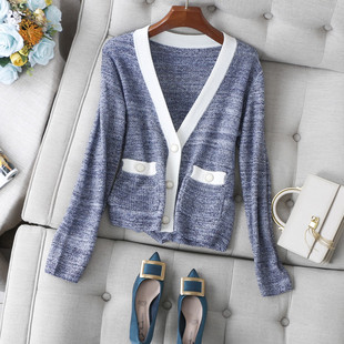 优雅小香风~撞色镶边V领夹花纹理嵌亮丝美丽诺羊毛针织开衫外套女