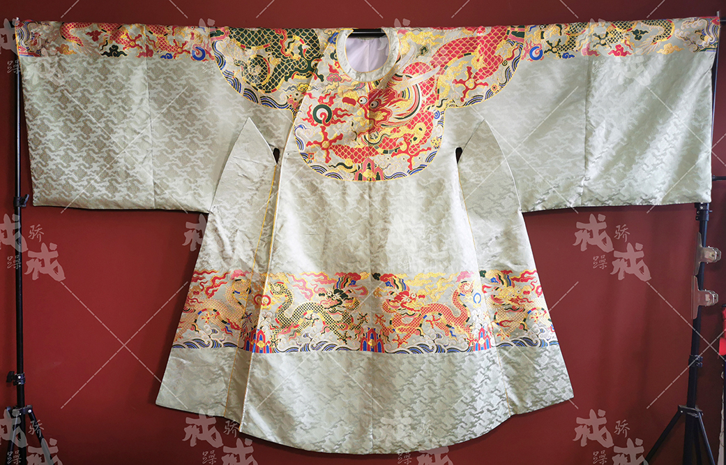 戒骄戒躁汉服圆领袍明制汉服男