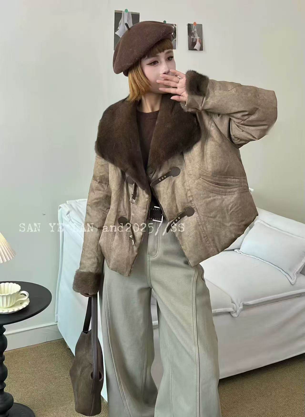 欧洲站2025冬季新款水貂毛领时尚皮扣百搭纯色鹅绒羽绒服女282557