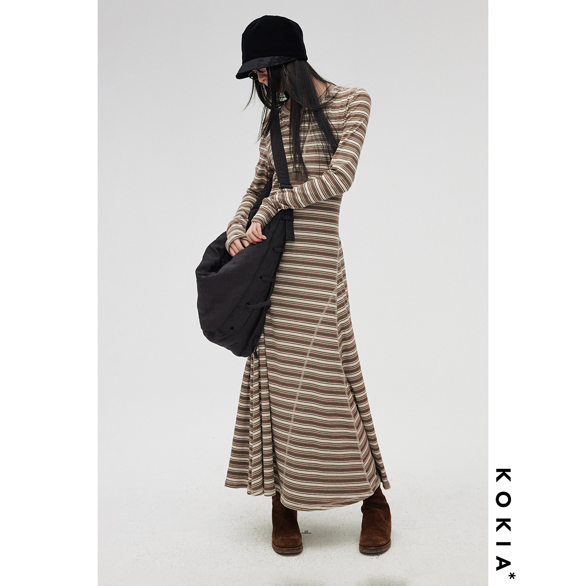 KOKIA亨利领伞摆针织连衣裙