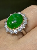 2万多亏本卖 镶嵌钻石近2克拉 18K黄金7克重 大漏 缅甸翡翠大钻戒