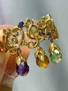 四位数捡漏18K黄金5.6克重音符设计款 彩宝钻戒