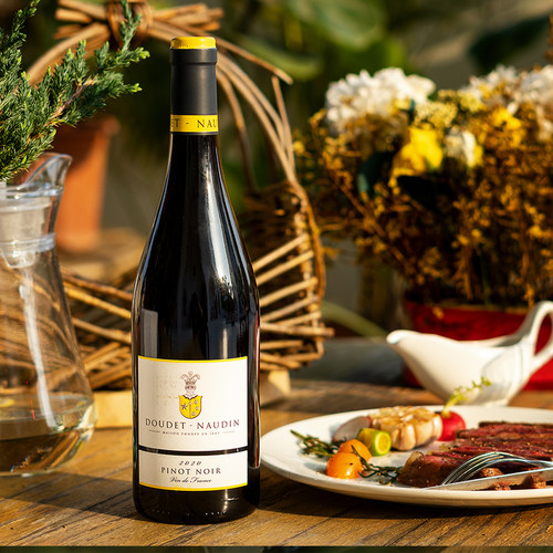 奶油红梅香草茶勃艮第黑皮诺