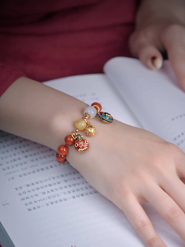 남홍 금을 삼키는 짐승 세 가족 천연 팔찌 국가 동향 문학 예술 조디악 년 여름 선물 행운의 부적