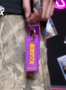 1087X KW联名提花双面重工刺绣织唛钥匙扣改装文化周边文创挂件