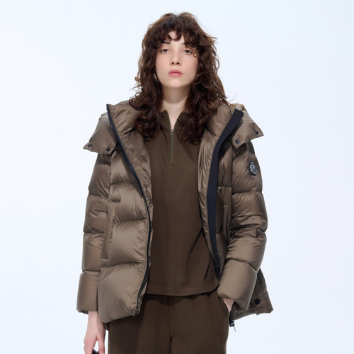 真我永恒2024冬季新品女士短款连帽厚羽绒服2445A72151正品吊2599