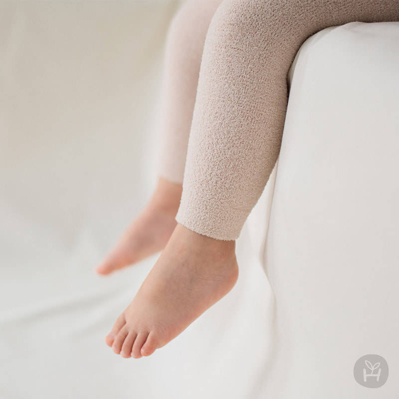 现货韩国进口新生婴儿男童女宝宝冬季珊瑚绒纯色裤袜大pp打底连裤