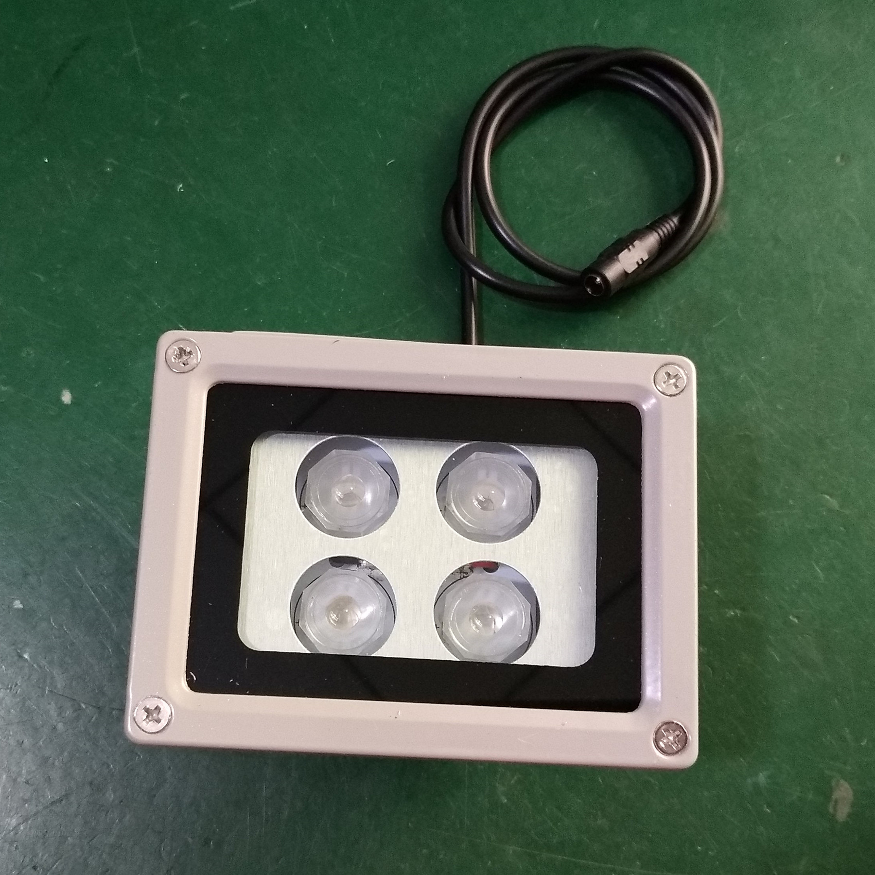 多角度选择/一束聚光/led或激光红外补光灯/发光功率亮度连续可调