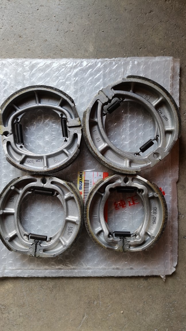 摩托车GS125前刹车片Suzuki/铃木