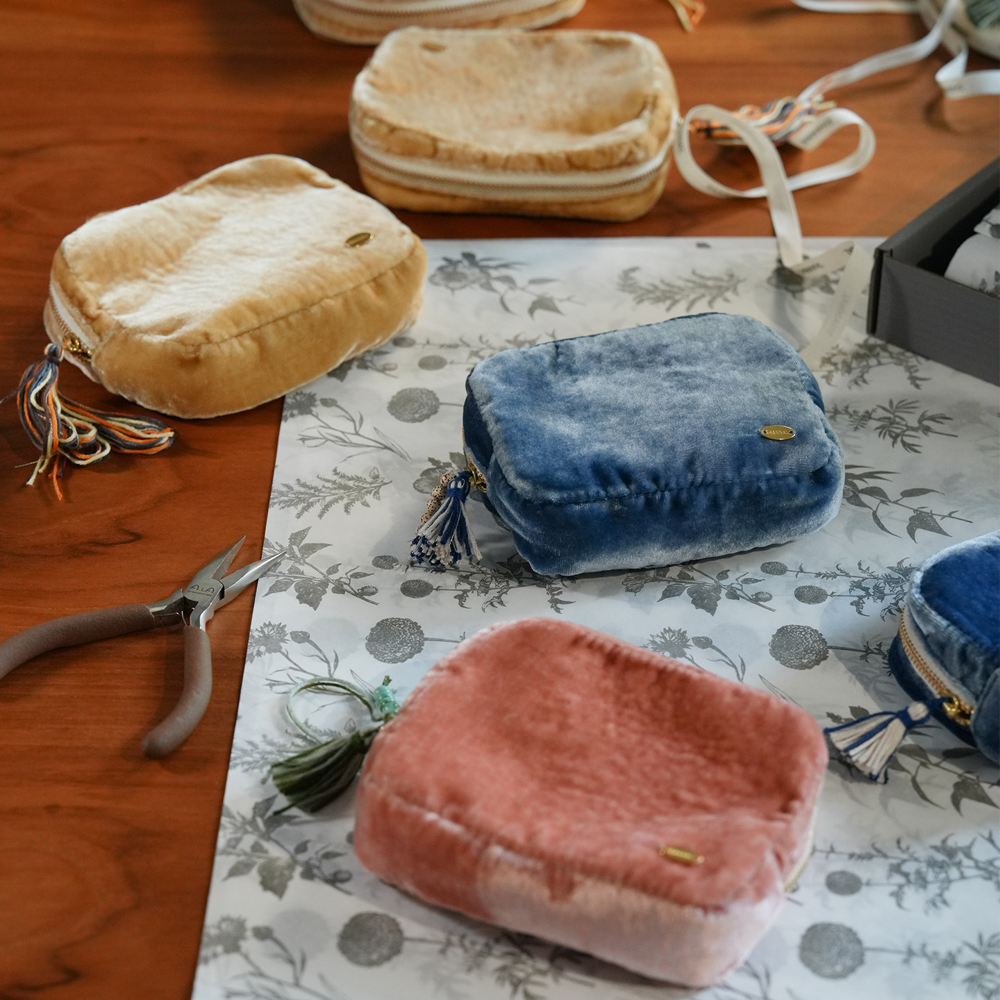 shannai原创「限定」文玩首饰包绒布收纳袋饰品手串饰品专用便携,饰品/流行首饰/时尚饰品新,首饰袋,淘宝优惠券,粉丝福利购,淘宝优惠卷