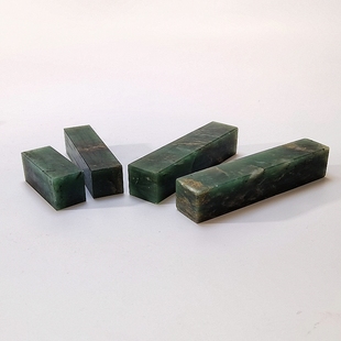 亏甩129-132天然四川雅安绿—金丝绿印石章料1.9cm印面4.7—10cm