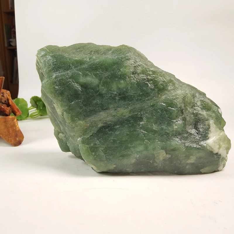 G天然岫玉180原石摆件10斤可做观赏石手把件吊坠牌子珠子手镯
