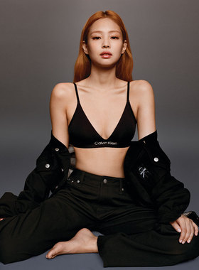 【Jennie海报同款】CK内衣女士舒适无钢圈可卸垫三角杯文胸QF6990