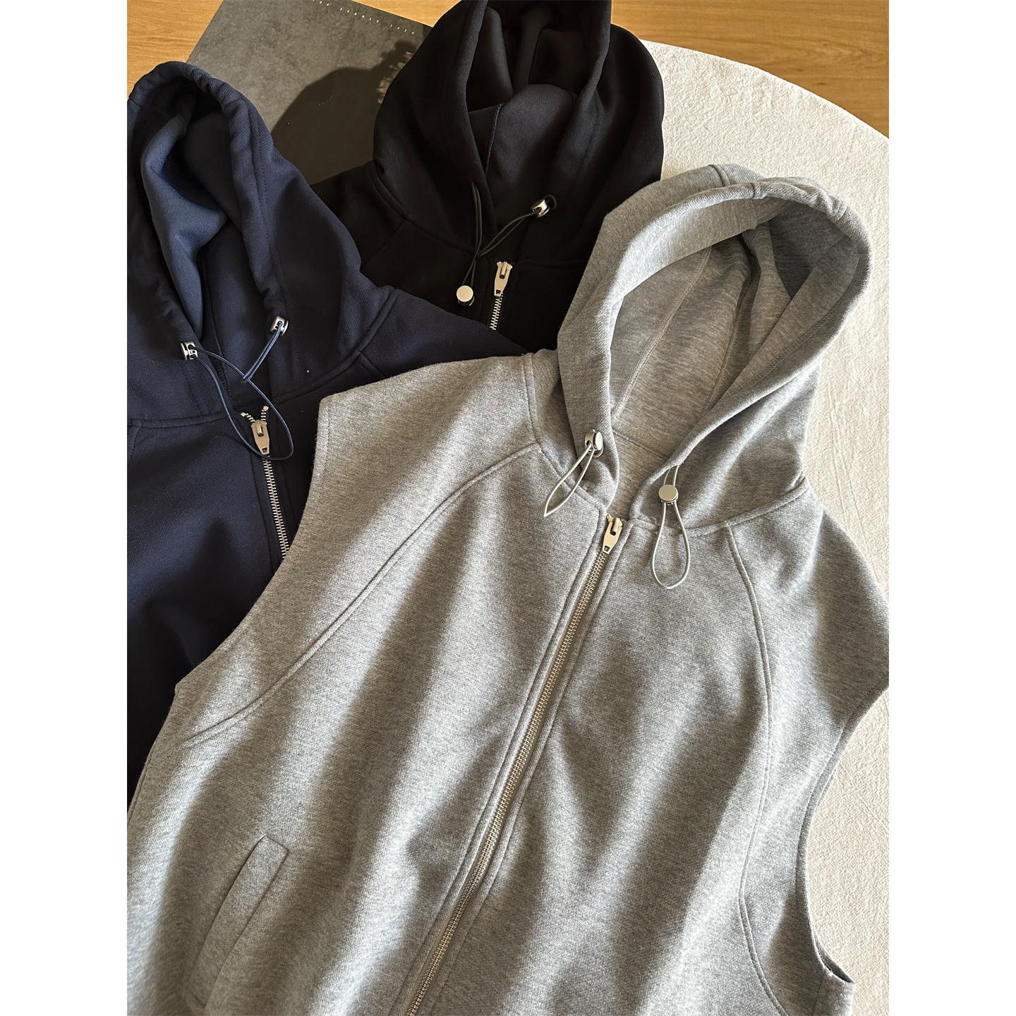 纯色无袖连帽马甲拉链开衫外套