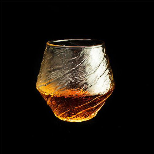 Winkee威士忌杯飓风造型