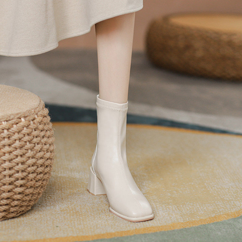 [明星同款]白色法式小短靴女瘦瘦靴粗跟方头高跟鞋2026年新款秋冬