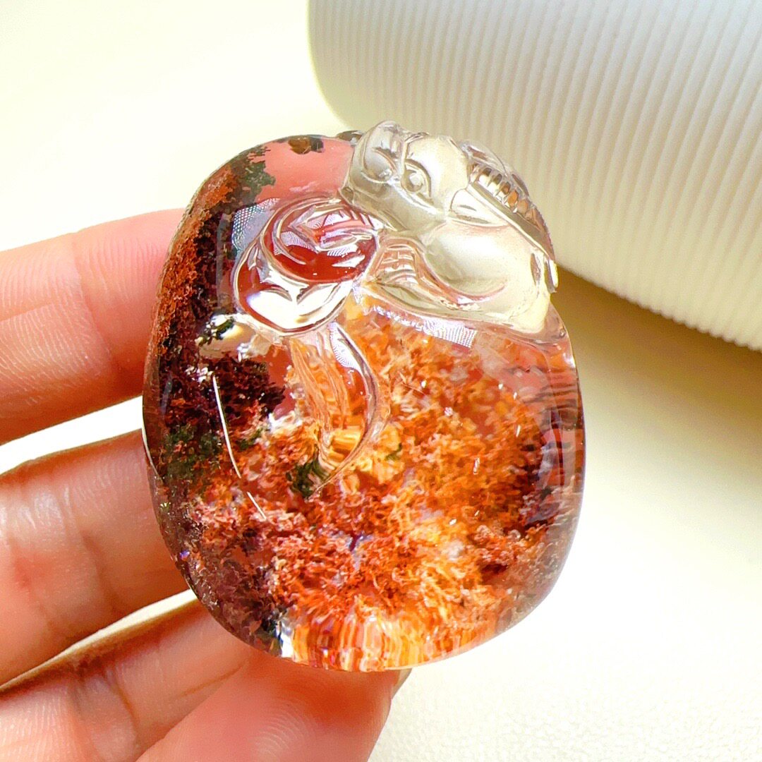 巴西高端天然水晶绿幽灵四季彩幽灵千层聚宝盆无事牌水滴戒面吊坠