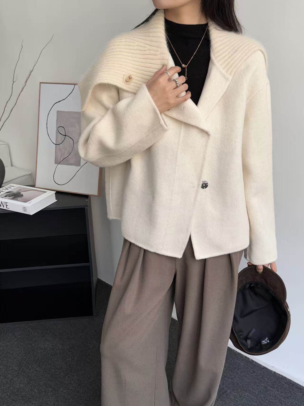 2025秋冬商场新款女装双面羊毛大衣针织翻领短款气质新中式外套,女装/女士精品,毛呢外套,淘宝优惠券,粉丝福利购,淘宝优惠卷