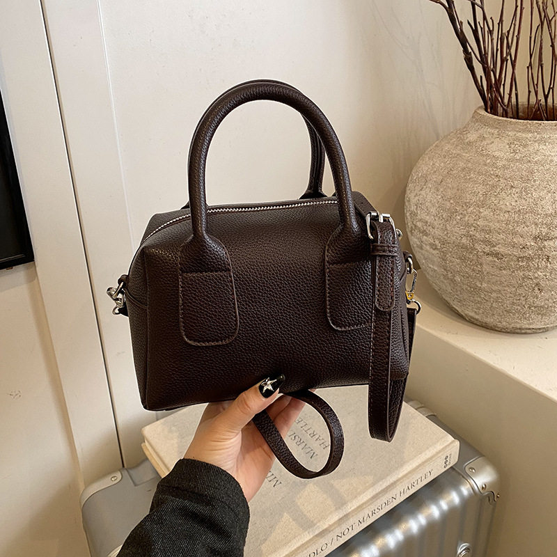 2026新款女百搭手提包通勤时尚流行单肩斜挎包小众设计女包简约潮