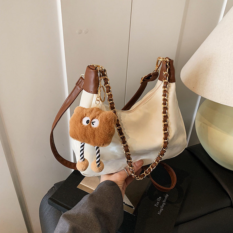 丝绒软皮大容量单肩包包女2025新款斜挎包休闲大学生高级感托特包