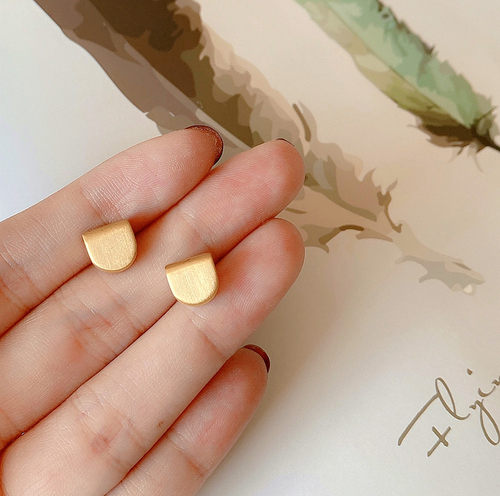 PDO不规则小众轻奢chic哑光拉丝