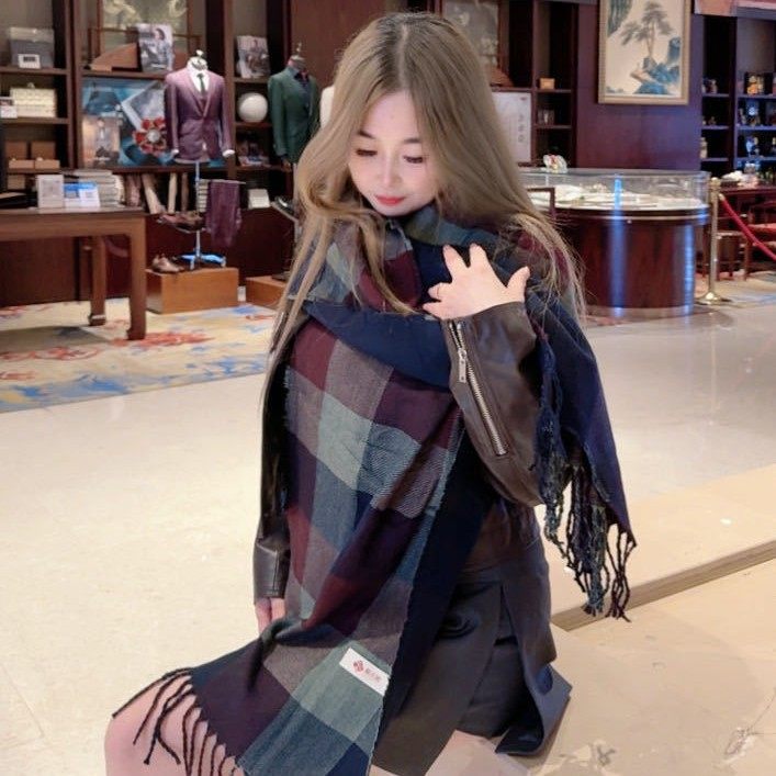 秋冬新款美拉德仿羊绒格子围巾女冬季高级感百搭披肩加厚保暖围脖