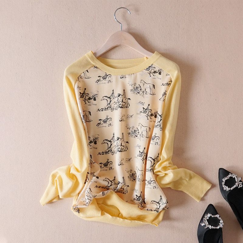 春秋新款洋气踏马图印花缎面丝滑柔软拼长袖薄款打底针织衫上衣女