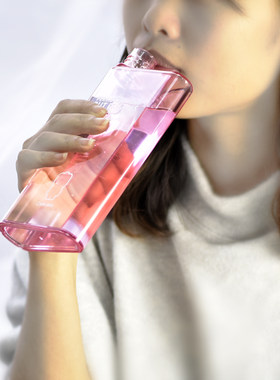 水瓶带盖水壶便携塑料学生水杯子