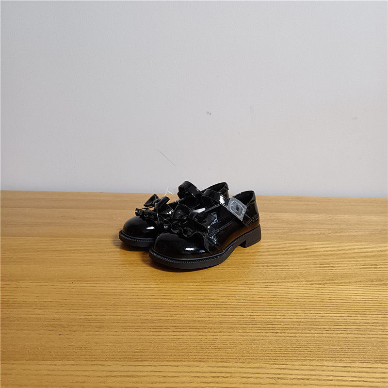 Belle/百丽童鞋专柜正品23年新款儿童皮鞋女童软底时装鞋学生皮鞋属于什么档次？