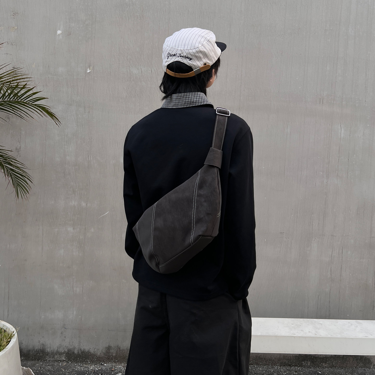 YUEN设计师时髦设计款个性饺子包男女生松弛感腋下hobo月牙包原宿