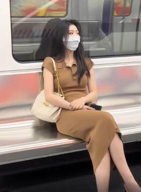 欧洲站法式高级感茶歇别致甜辣别致惊艳连衣裙修身显瘦polo裙夏女