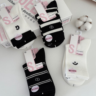 副歌秋冬高棉透气女士中筒袜黑白抑菌防臭抗起球女袜条纹女生潮袜