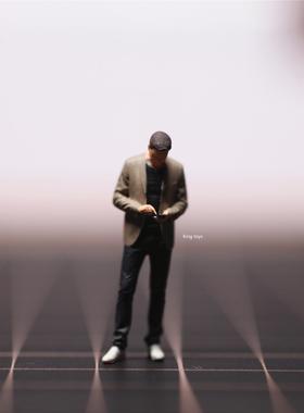 KING TOYS 手机男 1/87 1/64 1/43人偶车模场景搭配