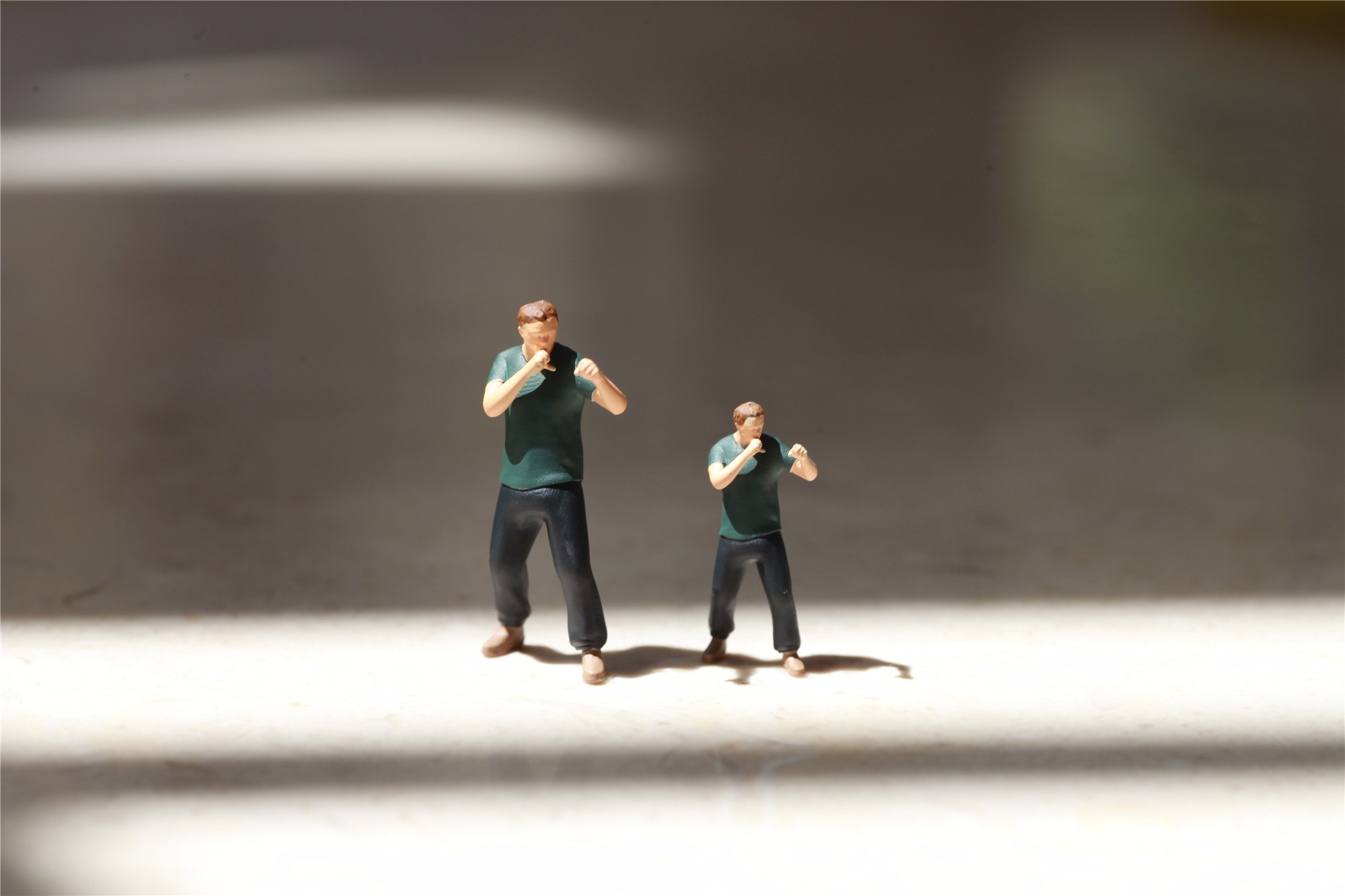 1/87微缩景观人偶1/64车模场景小人微距摄影人物 打架男 战斗姿势