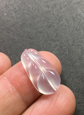 缅甸A货白冰翡翠叶子吊坠灵动