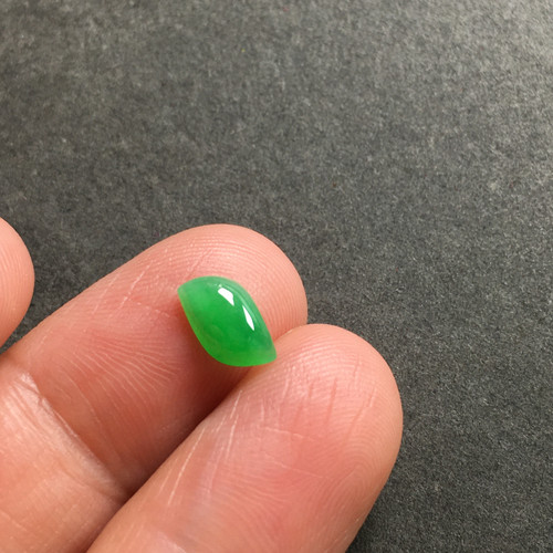 缅甸翡翠阳绿翡翠裸石多宝手链